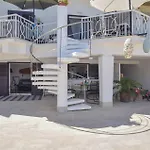 3 Bedroom Gorgeous In Apartmán